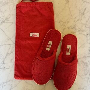 Supreme x Frette Limited Edition Slippers, Size 8-10